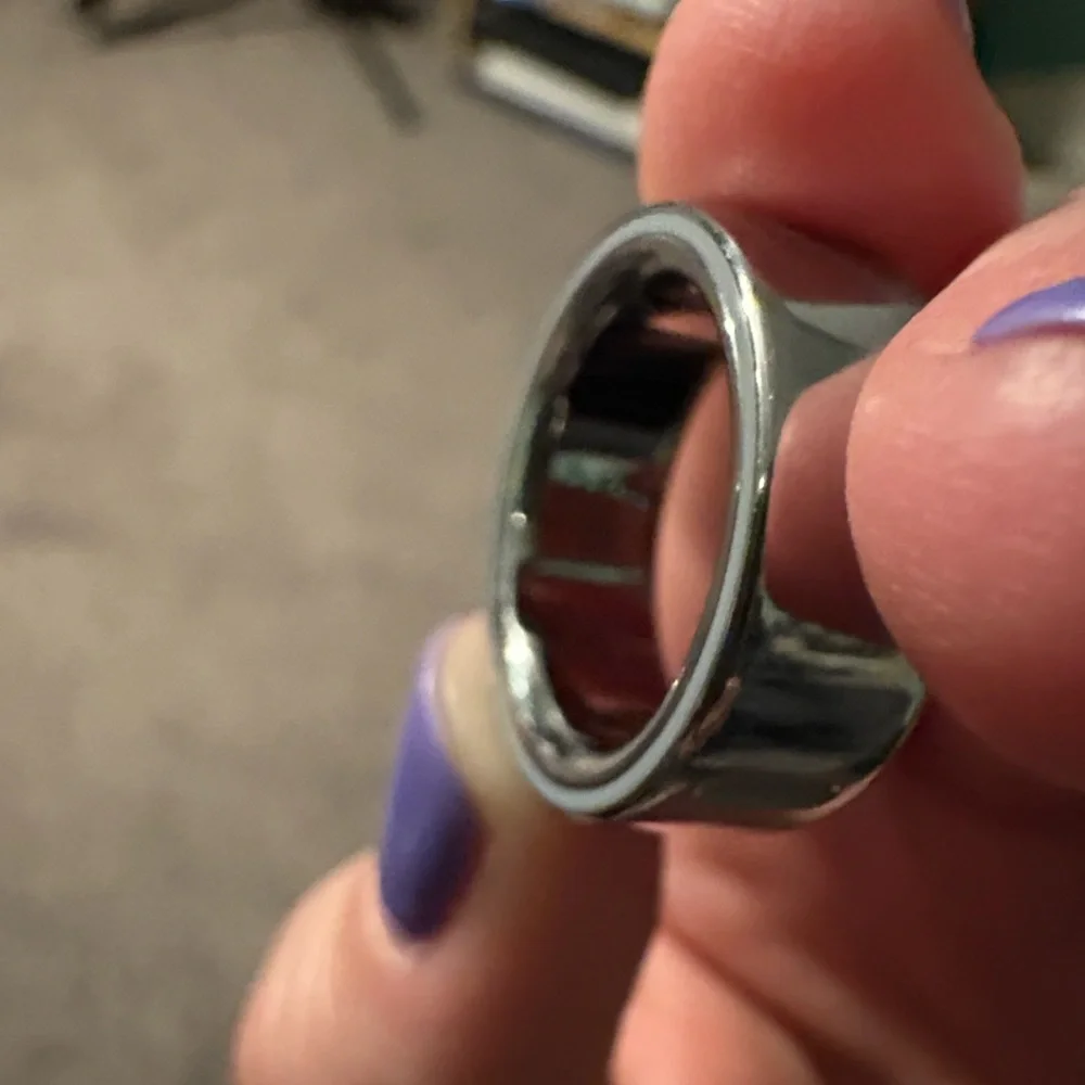 Oura sleek modern